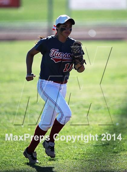 Thumbnail 3 in Tucson High Magnet School vs Marana (Tucson High Badger Invitational) photogallery.