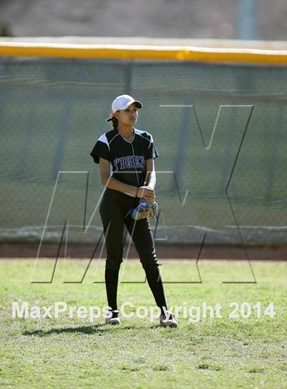 Thumbnail 1 in Tucson High Magnet School vs Marana (Tucson High Badger Invitational) photogallery.