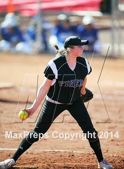 Thumbnail 1 in Tucson High Magnet School vs Marana (Tucson High Badger Invitational) photogallery.