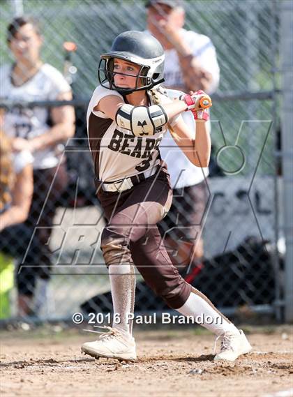 Thumbnail 3 in Seymour vs. Stonington (CIAC Class M Semifinal) photogallery.