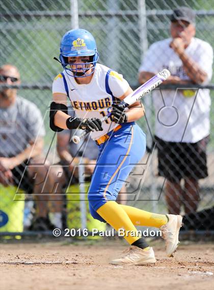 Thumbnail 3 in Seymour vs. Stonington (CIAC Class M Semifinal) photogallery.
