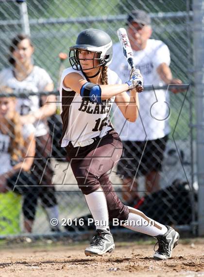 Thumbnail 1 in Seymour vs. Stonington (CIAC Class M Semifinal) photogallery.