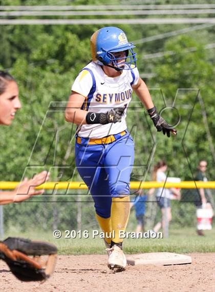 Thumbnail 2 in Seymour vs. Stonington (CIAC Class M Semifinal) photogallery.