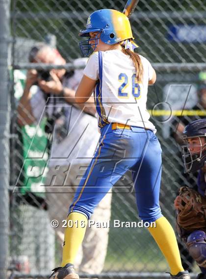 Thumbnail 2 in Seymour vs. Stonington (CIAC Class M Semifinal) photogallery.