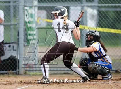 Thumbnail 1 in Seymour vs. Stonington (CIAC Class M Semifinal) photogallery.