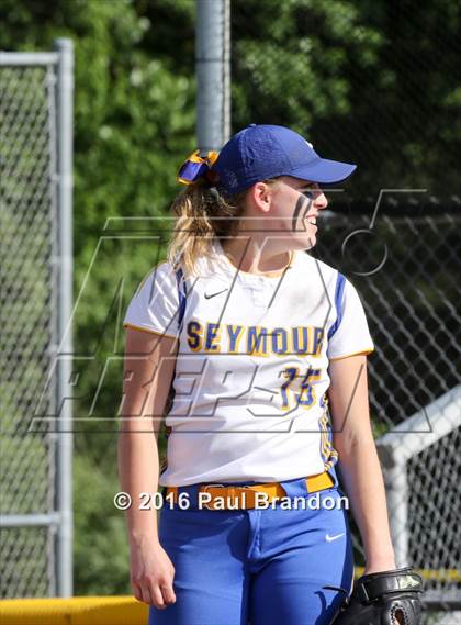 Thumbnail 2 in Seymour vs. Stonington (CIAC Class M Semifinal) photogallery.