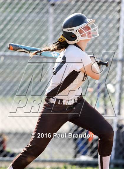 Thumbnail 1 in Seymour vs. Stonington (CIAC Class M Semifinal) photogallery.