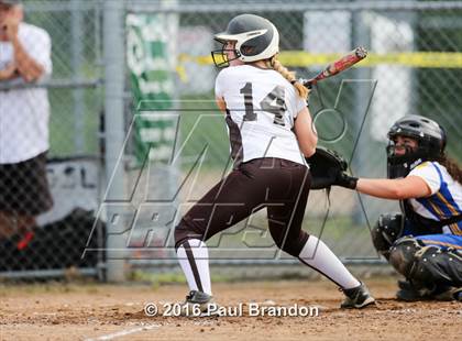 Thumbnail 3 in Seymour vs. Stonington (CIAC Class M Semifinal) photogallery.