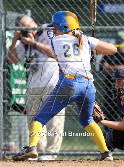 Thumbnail 3 in Seymour vs. Stonington (CIAC Class M Semifinal) photogallery.