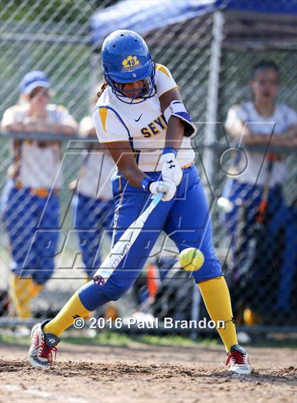 Thumbnail 2 in Seymour vs. Stonington (CIAC Class M Semifinal) photogallery.