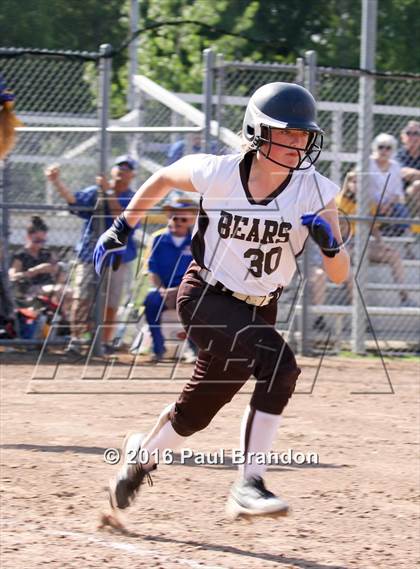 Thumbnail 3 in Seymour vs. Stonington (CIAC Class M Semifinal) photogallery.