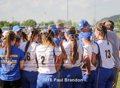 Thumbnail 2 in Seymour vs. Stonington (CIAC Class M Semifinal) photogallery.