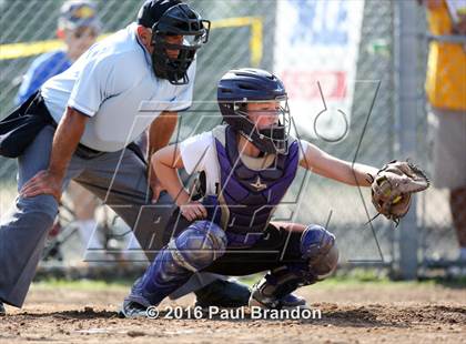 Thumbnail 3 in Seymour vs. Stonington (CIAC Class M Semifinal) photogallery.