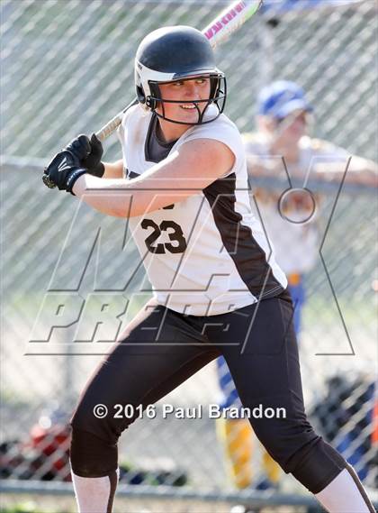 Thumbnail 1 in Seymour vs. Stonington (CIAC Class M Semifinal) photogallery.