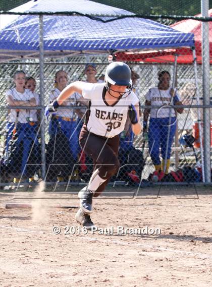Thumbnail 1 in Seymour vs. Stonington (CIAC Class M Semifinal) photogallery.