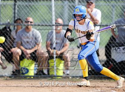 Thumbnail 2 in Seymour vs. Stonington (CIAC Class M Semifinal) photogallery.