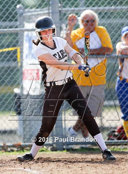 Thumbnail 2 in Seymour vs. Stonington (CIAC Class M Semifinal) photogallery.
