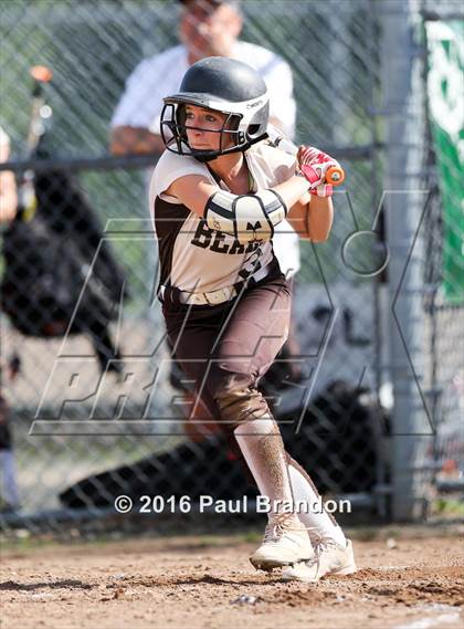 Thumbnail 2 in Seymour vs. Stonington (CIAC Class M Semifinal) photogallery.