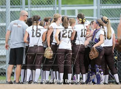 Thumbnail 1 in Seymour vs. Stonington (CIAC Class M Semifinal) photogallery.