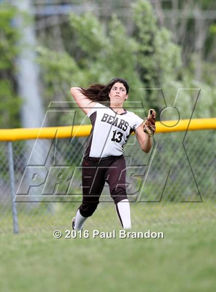 Thumbnail 2 in Seymour vs. Stonington (CIAC Class M Semifinal) photogallery.