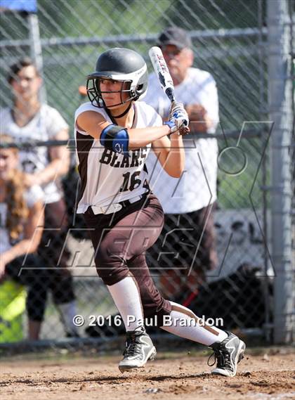 Thumbnail 3 in Seymour vs. Stonington (CIAC Class M Semifinal) photogallery.