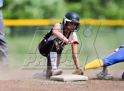 Thumbnail 2 in Seymour vs. Stonington (CIAC Class M Semifinal) photogallery.