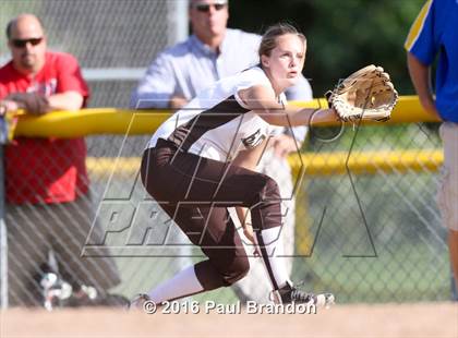 Thumbnail 2 in Seymour vs. Stonington (CIAC Class M Semifinal) photogallery.