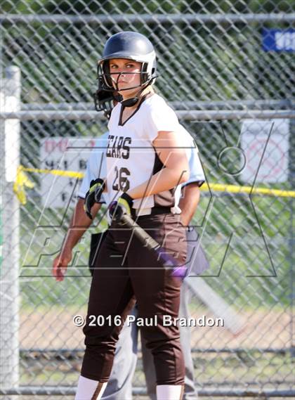 Thumbnail 2 in Seymour vs. Stonington (CIAC Class M Semifinal) photogallery.