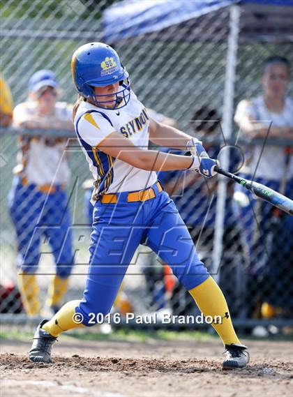 Thumbnail 3 in Seymour vs. Stonington (CIAC Class M Semifinal) photogallery.