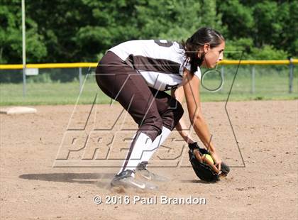 Thumbnail 1 in Seymour vs. Stonington (CIAC Class M Semifinal) photogallery.