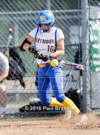 Thumbnail 1 in Seymour vs. Stonington (CIAC Class M Semifinal) photogallery.