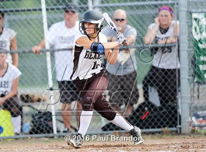 Thumbnail 3 in Seymour vs. Stonington (CIAC Class M Semifinal) photogallery.