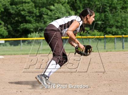 Thumbnail 2 in Seymour vs. Stonington (CIAC Class M Semifinal) photogallery.