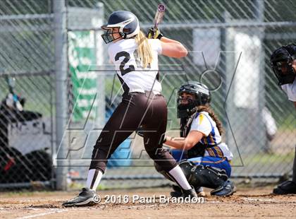 Thumbnail 2 in Seymour vs. Stonington (CIAC Class M Semifinal) photogallery.