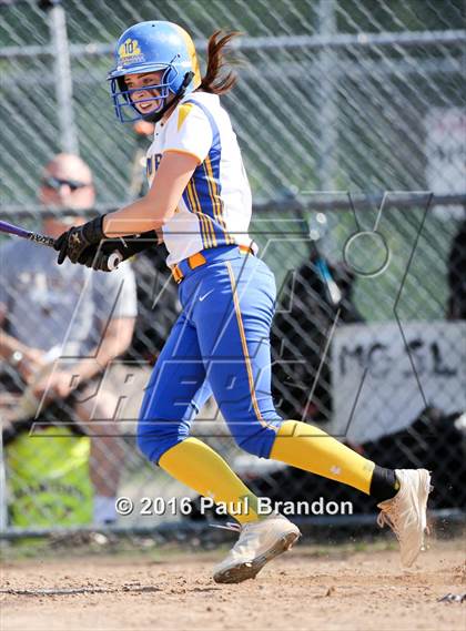 Thumbnail 2 in Seymour vs. Stonington (CIAC Class M Semifinal) photogallery.