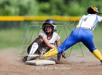 Thumbnail 3 in Seymour vs. Stonington (CIAC Class M Semifinal) photogallery.