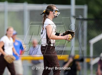 Thumbnail 1 in Seymour vs. Stonington (CIAC Class M Semifinal) photogallery.