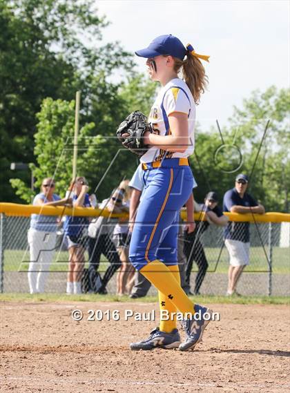 Thumbnail 1 in Seymour vs. Stonington (CIAC Class M Semifinal) photogallery.