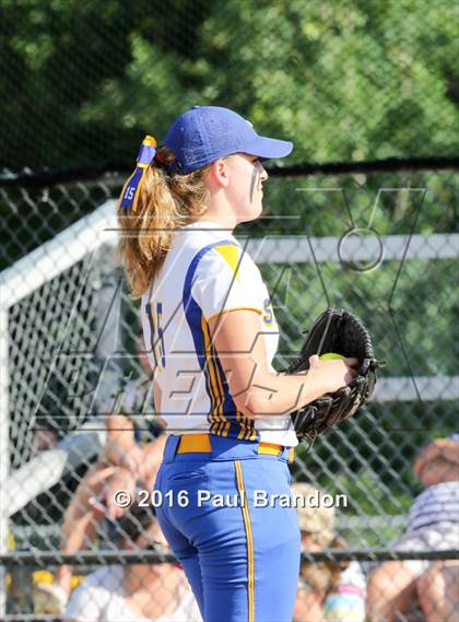 Thumbnail 2 in Seymour vs. Stonington (CIAC Class M Semifinal) photogallery.