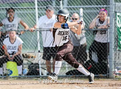 Thumbnail 2 in Seymour vs. Stonington (CIAC Class M Semifinal) photogallery.