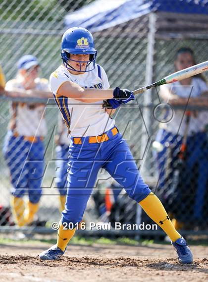 Thumbnail 2 in Seymour vs. Stonington (CIAC Class M Semifinal) photogallery.