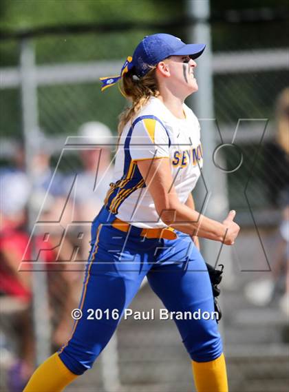 Thumbnail 3 in Seymour vs. Stonington (CIAC Class M Semifinal) photogallery.