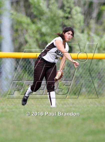 Thumbnail 3 in Seymour vs. Stonington (CIAC Class M Semifinal) photogallery.