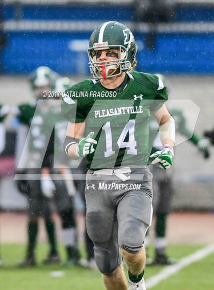 Thumbnail 2 in Glens Falls vs. Pleasantville (NYSPHSAA Class B Semifinals) photogallery.