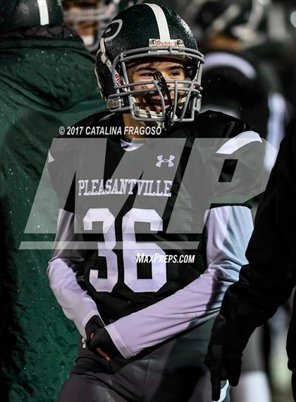 Thumbnail 3 in Glens Falls vs. Pleasantville (NYSPHSAA Class B Semifinals) photogallery.
