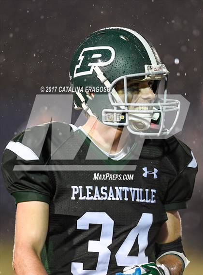 Thumbnail 3 in Glens Falls vs. Pleasantville (NYSPHSAA Class B Semifinals) photogallery.