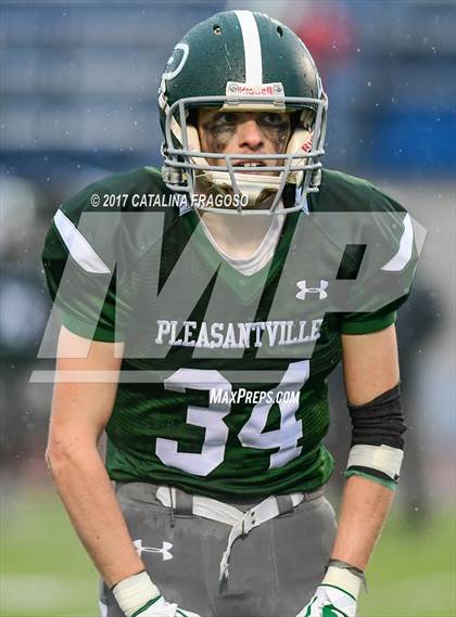 Thumbnail 3 in Glens Falls vs. Pleasantville (NYSPHSAA Class B Semifinals) photogallery.