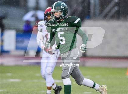 Thumbnail 1 in Glens Falls vs. Pleasantville (NYSPHSAA Class B Semifinals) photogallery.