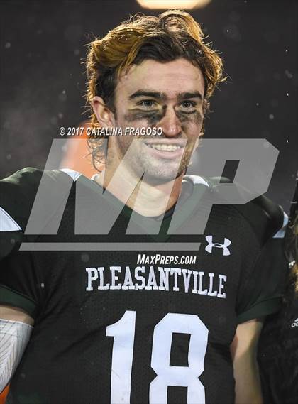 Thumbnail 2 in Glens Falls vs. Pleasantville (NYSPHSAA Class B Semifinals) photogallery.