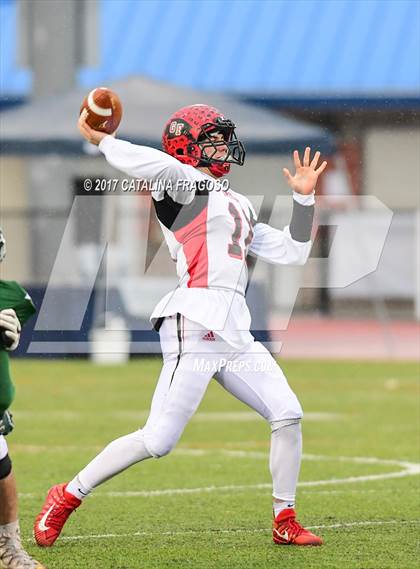 Thumbnail 3 in Glens Falls vs. Pleasantville (NYSPHSAA Class B Semifinals) photogallery.